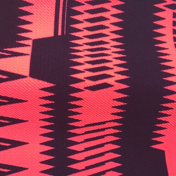 Daily Specials Stretch Maxi Skirt Flourecent w/ Pattern Size L (Like New) - Picture 2 of 2